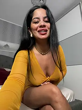 Snapshot of _adelle chatting on 07-10-26, 04:45 adelle online show from 07-10-26, 04:45