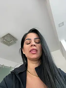 Snapshot of _adelle chatting on 03-19-26, 12:05 adelle online show from 03-19-26, 12:05