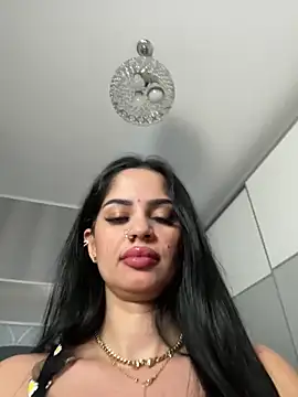 Snapshot of _adelle chatting on 04-04-26, 01:06 adelle online show from 04-04-26, 01:06