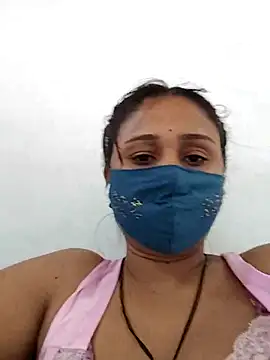 Snapshot of Archna-ji chatting on 03-02-25, 10:58 Archna-ji online show from 03-02-25, 10:58