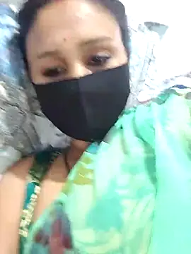 Snapshot of Archna-ji chatting on 03-01-25, 08:23 Archna-ji online show from 03-01-25, 08:23