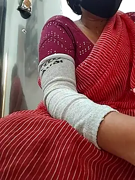 Snapshot of Archna-ji chatting on 03-22-25, 02:05 Archna-ji online show from 03-22-25, 02:05