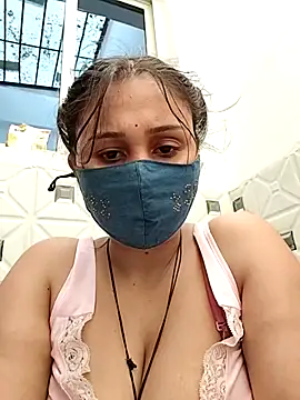 Snapshot of Archna-ji chatting on 03-03-25, 05:37 Archna-ji online show from 03-03-25, 05:37