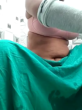 Snapshot of Archna-ji chatting on 10-28-25, 08:24 Archna-ji online show from 10-28-25, 08:24