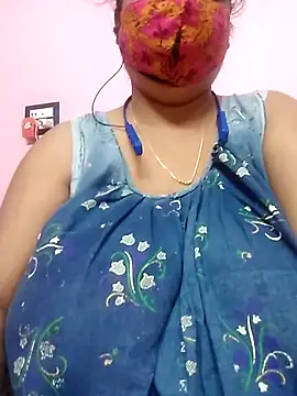 Snapshot of Kayra_34 chatting on 10-19-25, 06:49 Kayra 34 online show from 10-19-25, 06:49