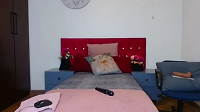 VeryGoodBadGirl1 online show from 07-14-26, 09:32