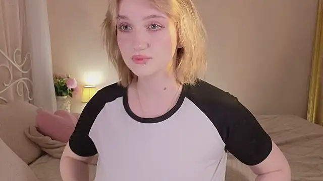 ELLIEJAY online show from 02-22-26, 05:43