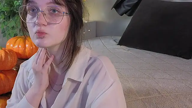 ELLIEJAY online show from 11-02-25, 05:23