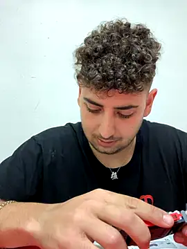 claudio20031 online show from 11-11-25, 04:57