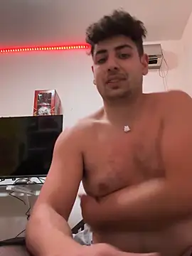 claudio20031 online show from 12-02-25, 05:25