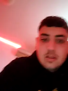 claudio20031 online show from 03-08-25, 04:39