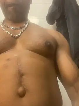 Elrubiolargo online show from 02-04-25, 06:06