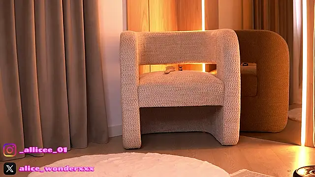 VanessaSimon online show from 03-22-26, 06:15