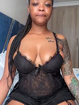 SexxyLunar online show from 02-25-26, 05:51