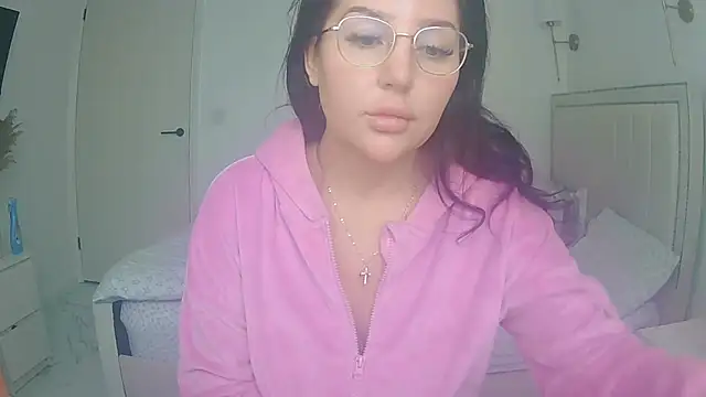 magical mia online show from 05-20-26, 07:38