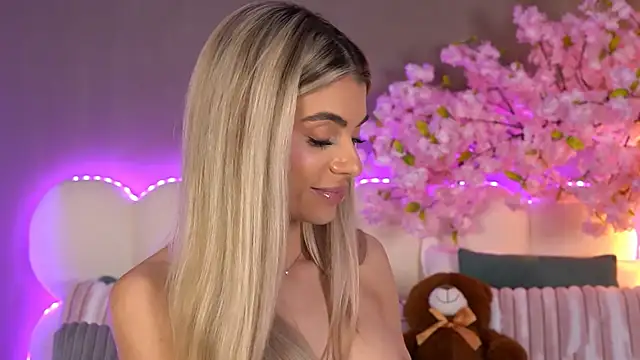 HaileyMadow online show from 04-01-26, 01:41