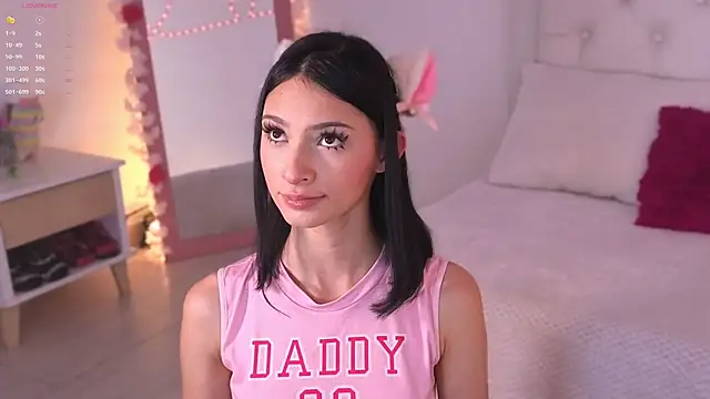 little kawaiigirl  online show from 04-01-26, 01:19