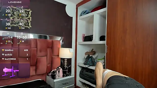 Snapshot of JulianaMartineS chatting on 02-08-25, 03:42 JulianaMartineS online show from 02-08-25, 03:42