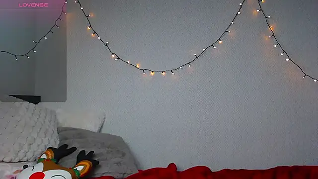 Snapshot of Nicole_blonde0 chatting on 12-16-24, 08:26 Nicole blonde0 online show from 12-16-24, 08:26