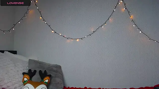 Snapshot of Nicole_blonde0 chatting on 01-05-25, 08:42 Nicole blonde0 online show from 01-05-25, 08:42