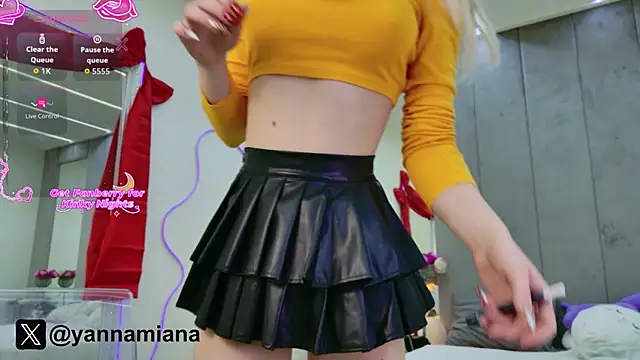 Yanna miana online show from 12-23-25, 07:40