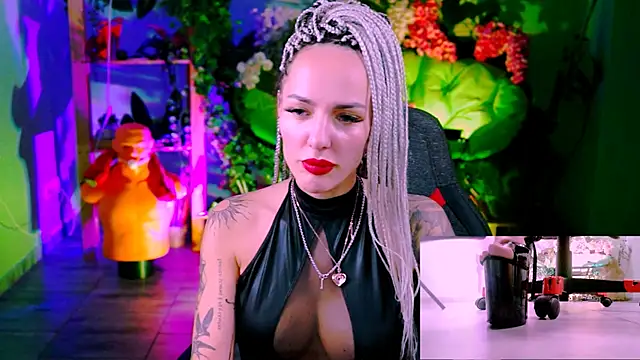 MonicaMaxwel online show from 01-09-26, 10:44