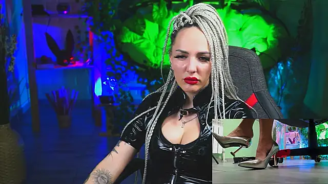 MonicaMaxwel online show from 03-03-25, 03:32
