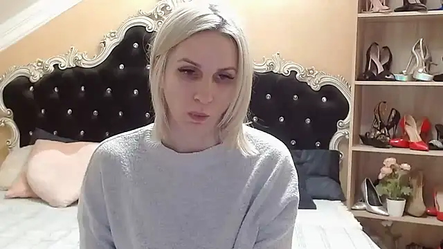 Snapshot of Perfect69XXX chatting on 03-05-25, 06:44 Perfect69XXX online show from 03-05-25, 06:44