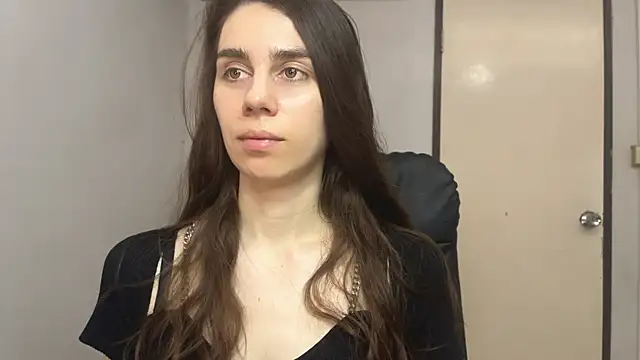 SassyJessi online show from 09-10-25, 04:11