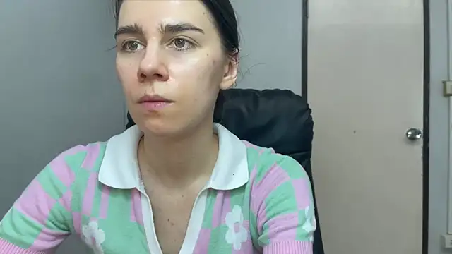 Snapshot of SassyJessi chatting on 05-25-26, 04:12 SassyJessi online show from 05-25-26, 04:12