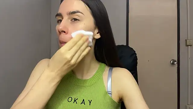 Snapshot of SassyJessi chatting on 02-01-26, 04:11 SassyJessi online show from 02-01-26, 04:11