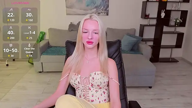 AleksaBlonde online show from 10-06-25, 05:52