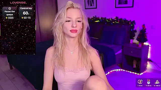 AleksaBlonde online show from 12-15-25, 07:03