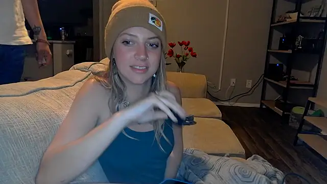 molly witha chance online show from 03-13-25, 05:33