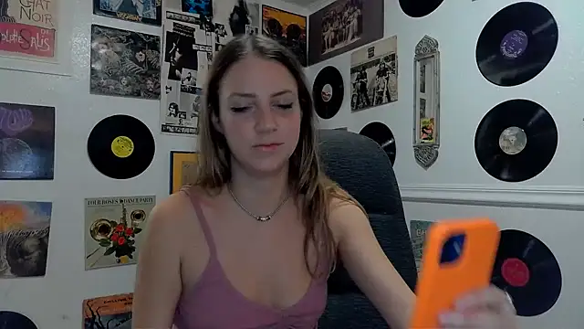 molly witha chance online show from 01-23-25, 02:02