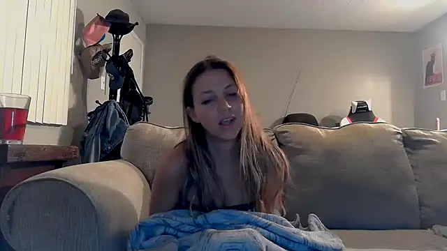 molly witha chance online show from 09-15-25, 12:55