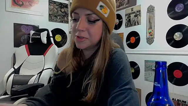 molly witha chance online show from 01-19-25, 12:17