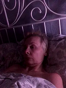 HelgaHimmell online show from 12-16-25, 10:47