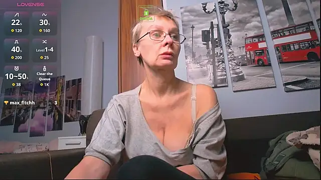 HelgaHimmell online show from 02-01-26, 02:04