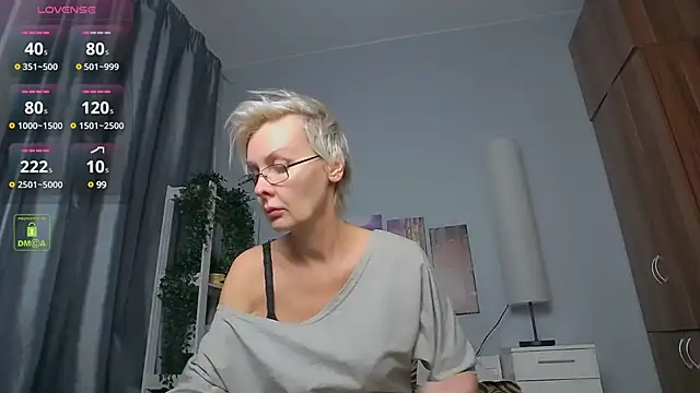 HelgaHimmell online show from 02-05-25, 03:45
