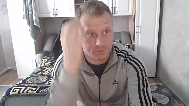 ANGELALEXYNO2024 online show from 11-14-25, 09:24