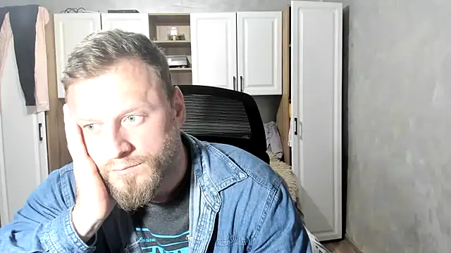 ANGELALEXYNO2024 online show from 10-21-25, 04:50