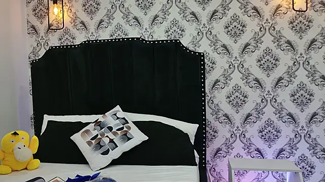 Snapshot of LexaDeRusso chatting on 09-12-25, 07:57 LexaDeRusso online show from 09-12-25, 07:57
