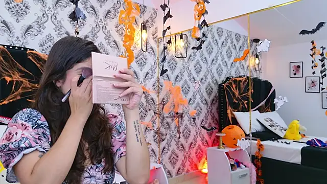 LexaDeRusso online show from 10-24-25, 07:46