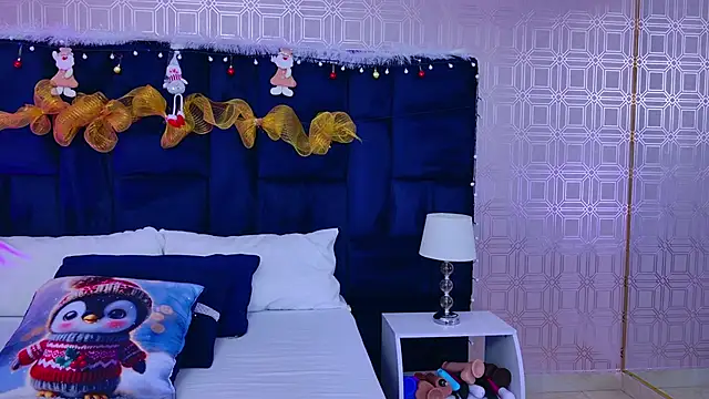 LexaDeRusso online show from 12-14-25, 12:44