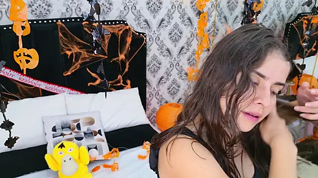 LexaDeRusso online show from 10-29-25, 07:46