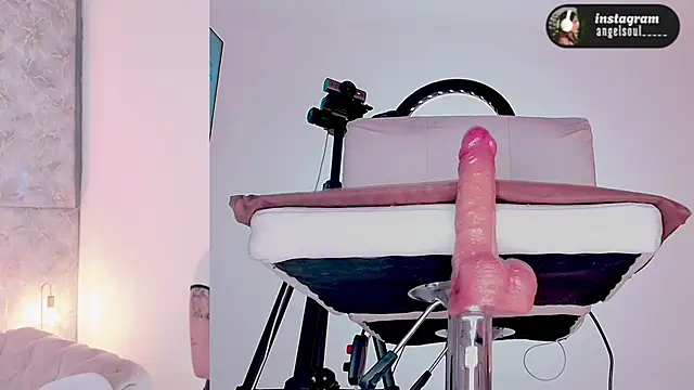 Angelst   online show from 03-05-26, 08:22