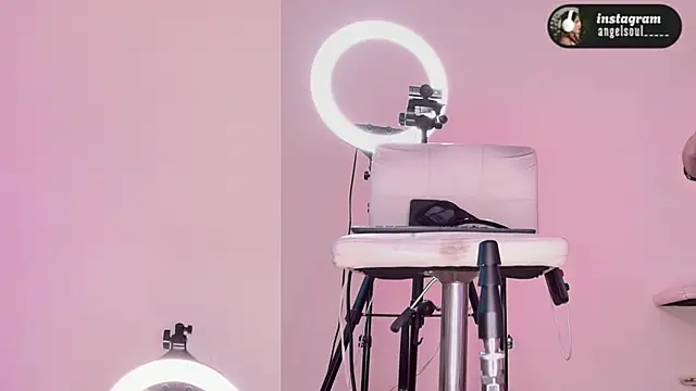 Snapshot of Angelst__ chatting on 01-19-26, 08:07 Angelst online show from 01-19-26, 08:07