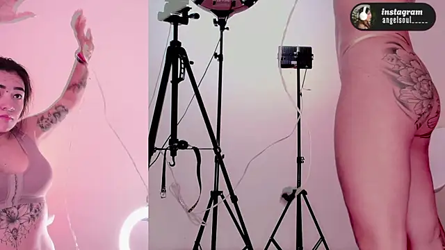 Snapshot of Angelst__ chatting on 03-01-26, 08:36 Angelst online show from 03-01-26, 08:36