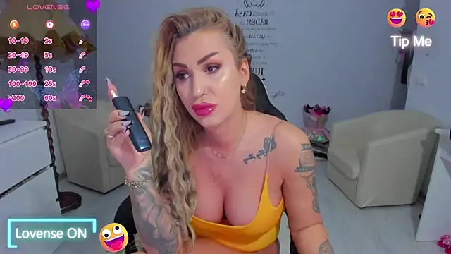 GlossyDiamondX online show from 03-25-26, 04:23